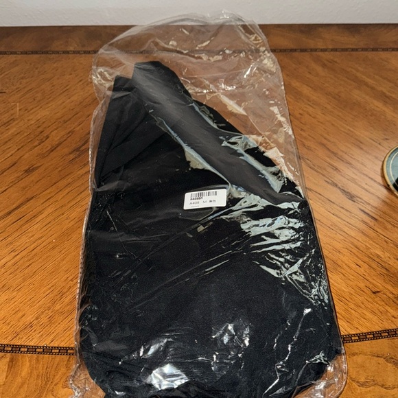 Black Shapeware with hip pads size M NWOT - Picture 2 of 6